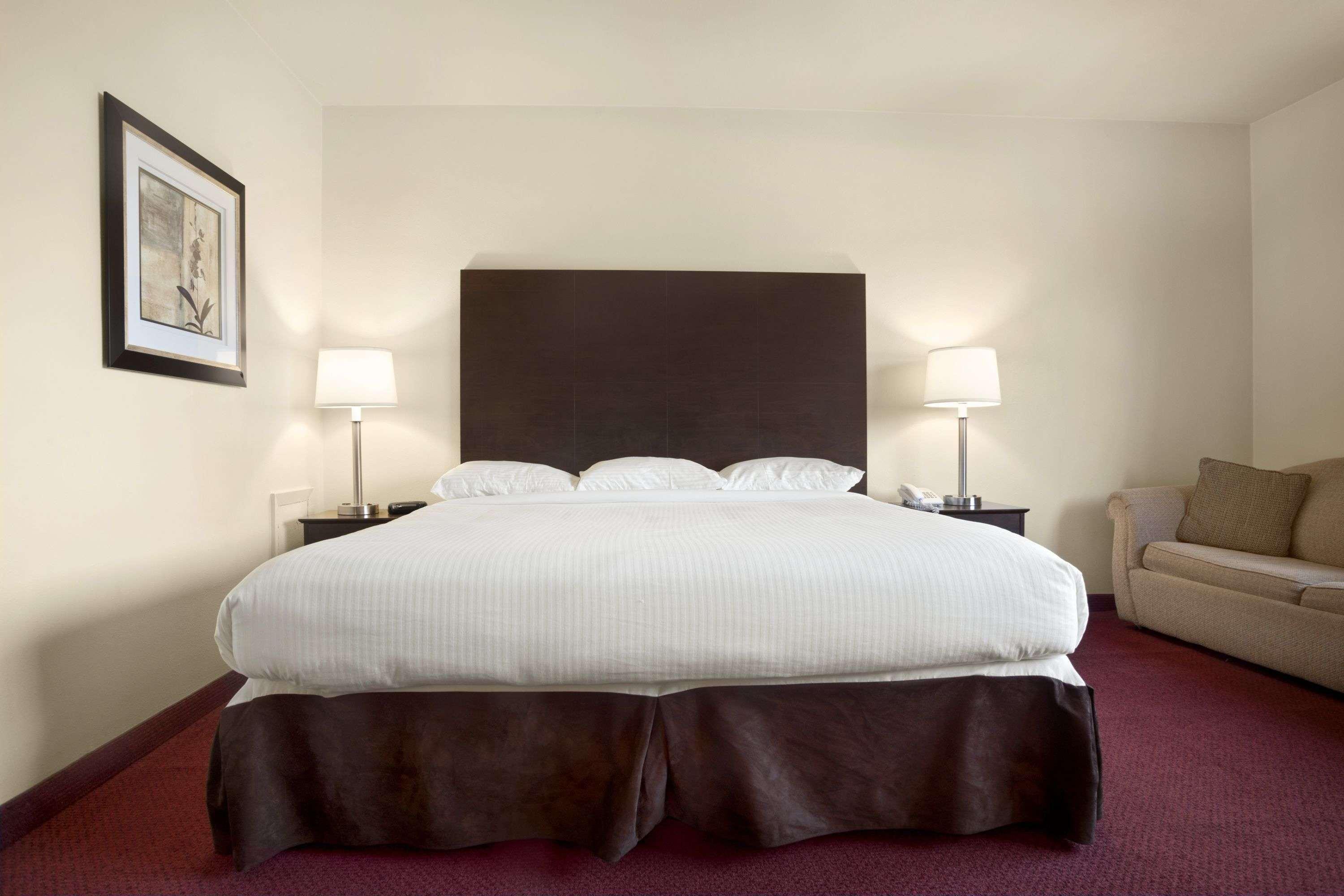 Super 8 By Wyndham Sarnia On Otel Dış mekan fotoğraf
